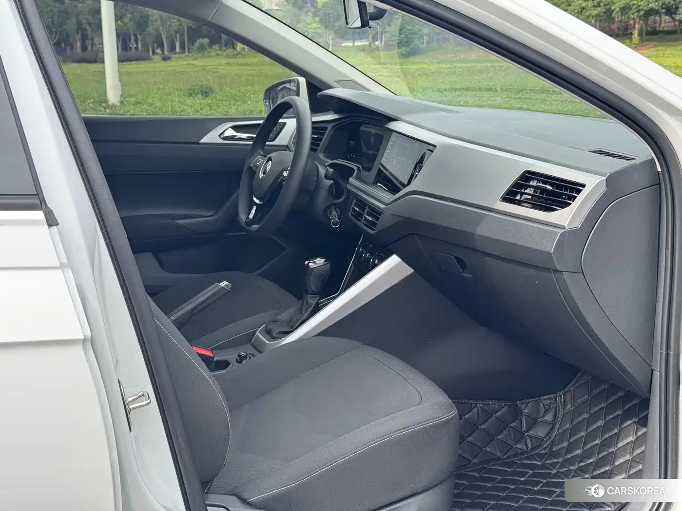 Volkswagen Polo id 4576853 из Китая 13