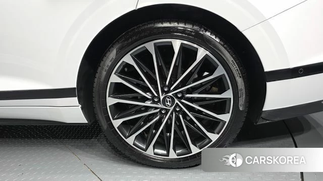 Hyundai Grandeur Hybrid (GN7) id 4329619 из Кореи 13