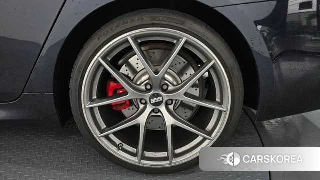 BMW 5 Series (G30) id 4528352 из Кореи 13