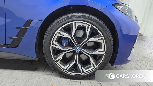 BMW i4 id 4665774 из Кореи 13
