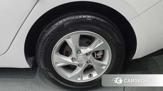 Hyundai Avante (CN7) id 4281734 из Кореи 13