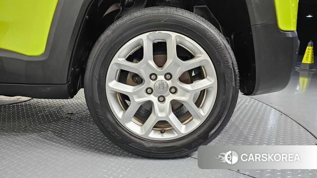 Jeep Renegade id 4610330 из Кореи 13