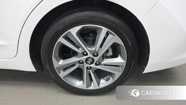 Hyundai Avante AD id 4652379 из Кореи 13