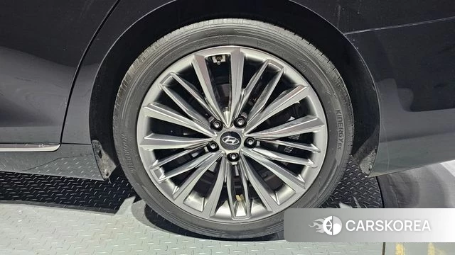 Hyundai Grandeur IG id 4339715 из Кореи 13