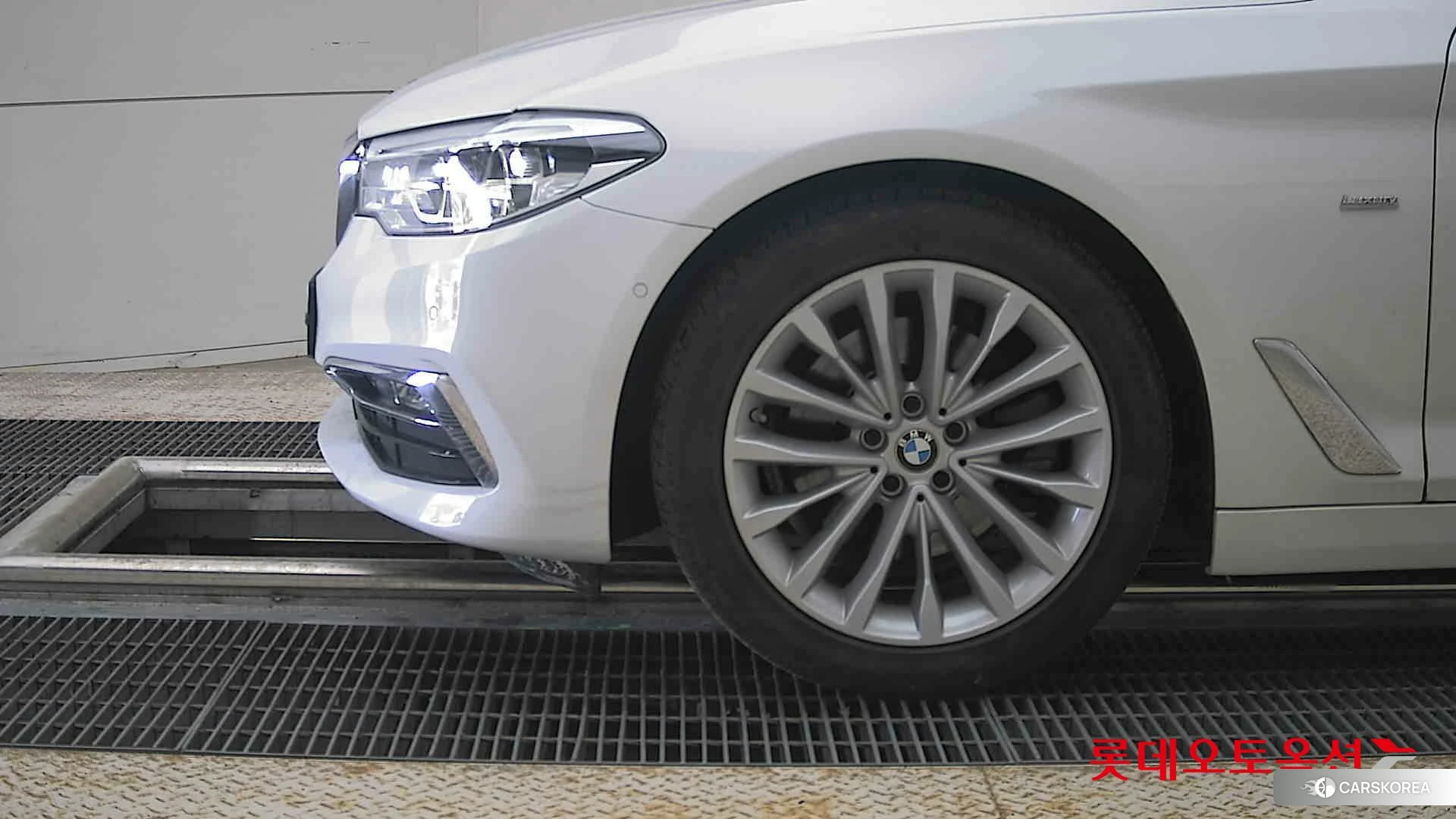 BMW  520d id 4296716 из Кореи 13