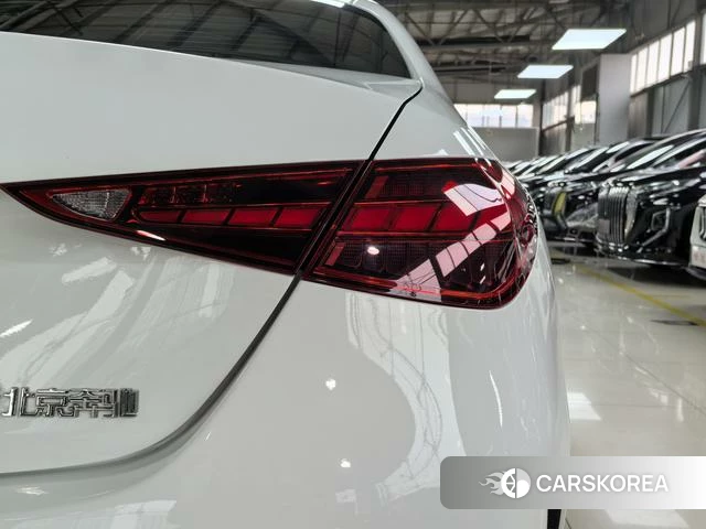 Mercedes-Benz Class C id 4329140 из Китая 13