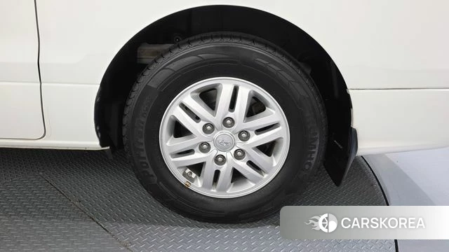 Hyundai The New Grand Starex id 4447762 из Кореи 13