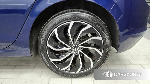 Volkswagen Golf 8th Generation id 4293043 из Кореи 13