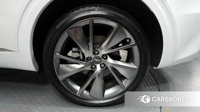 Genesis GV70 id 4186890 из Кореи 13