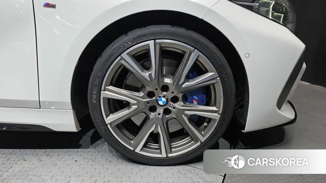 BMW 1 Series (F40) id 4612945 из Кореи 13