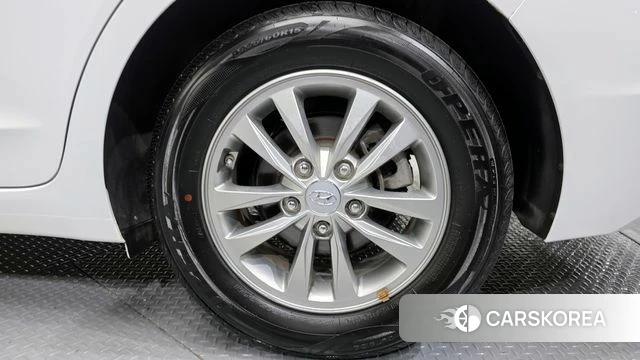 Hyundai The New Avante AD id 4339270 из Кореи 13