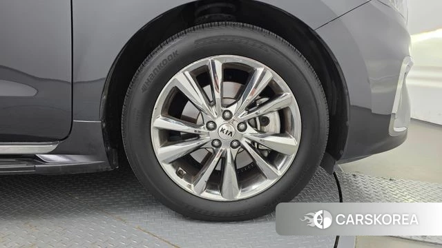 Kia The New Carnival id 4708648 из Кореи 13