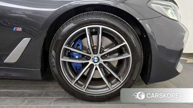 BMW 5 Series (G30) id 4293775 из Кореи 13