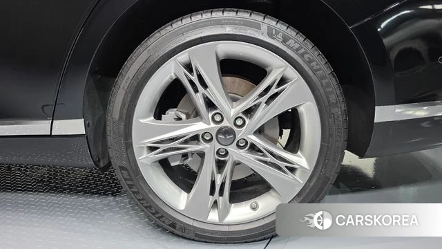 Genesis G90 (RS4) id 4500504 из Кореи 13