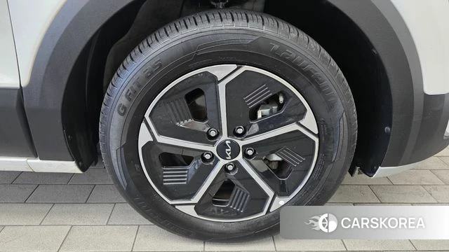 Kia Di Ol Nu Niro id 4697293 из Кореи 13