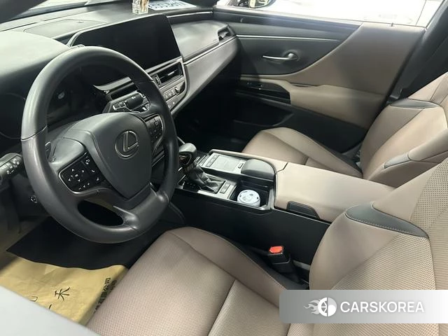 Lexus ES id 4279267 из Китая 13