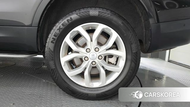 Land Rover Discovery 5 id 4610018 из Кореи 13