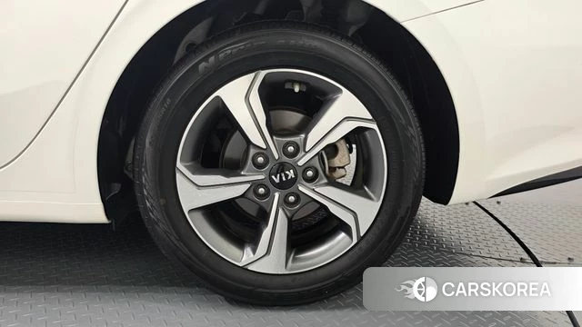 Kia Come New K3 id 4693560 из Кореи 13
