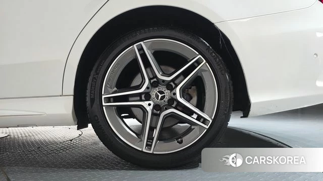 Mercedes-Benz C-Class W205 id 4595618 из Кореи 13