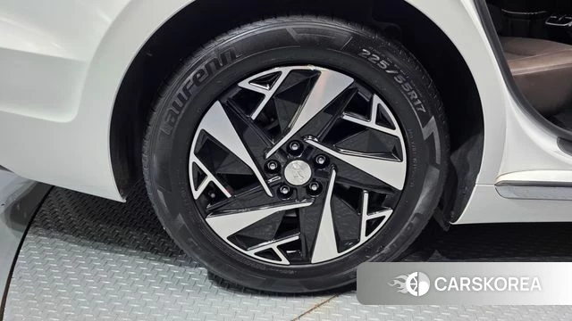 Hyundai The New Grandeur IG Hybrid id 4383850 из Кореи 13