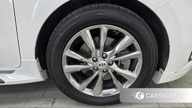 Kia The New Carnival id 4728033 из Кореи 13