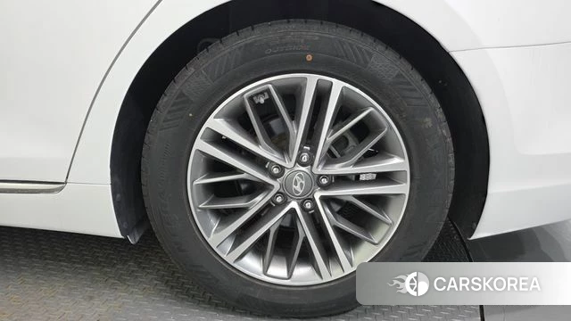 Hyundai Grandeur IG id 4403376 из Кореи 13