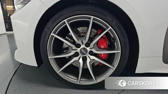 Kia Stinger id 4378190 из Кореи 13
