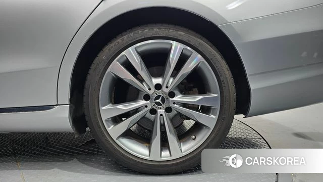 Mercedes-Benz C-Class W205 id 4728114 из Кореи 13
