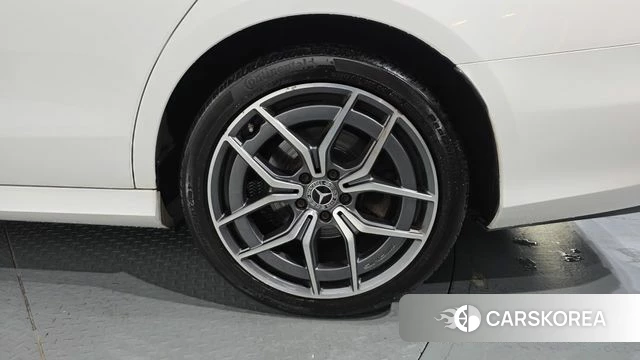 Mercedes-Benz E-Class W213 id 4609701 из Кореи 13