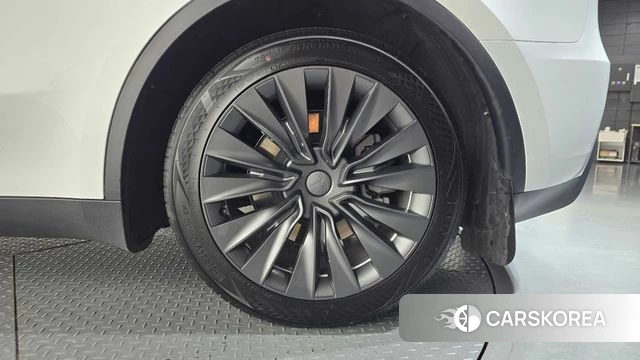 Tesla Model Y id 4739814 из Кореи 13