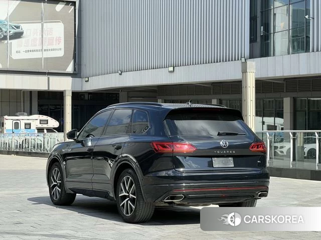 Volkswagen Touareg id 4259629 из Китая 13