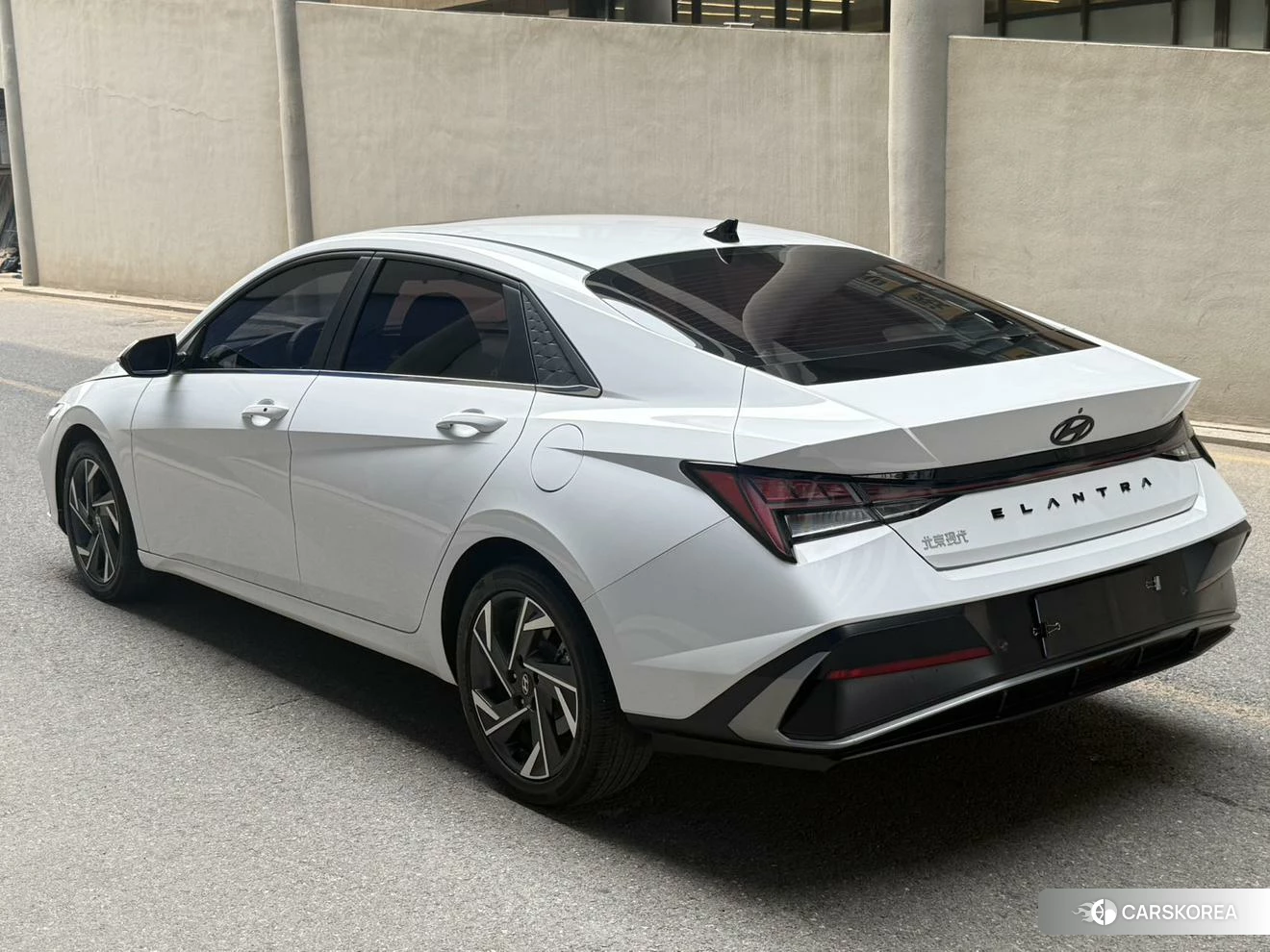Hyundai Elantra id 4492691 из Китая 13