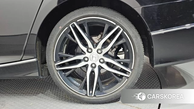 Honda Accord 10th Generation id 4249892 из Кореи 13