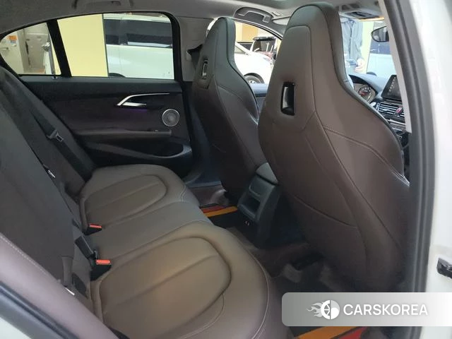 BMW 1 series id 3856354 из Китая 13
