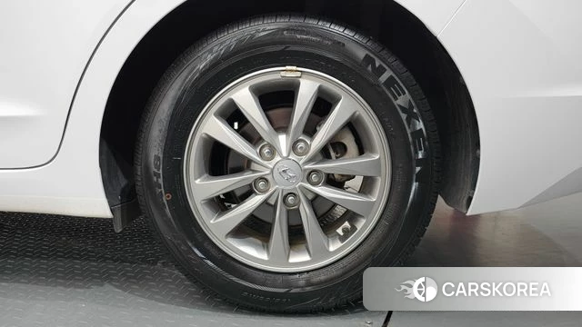 Hyundai The New Avante AD id 4403369 из Кореи 13