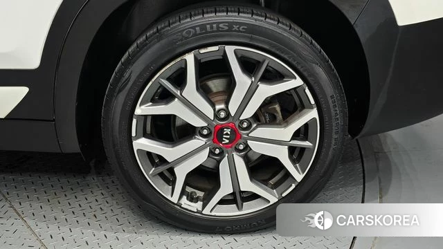 Kia Seltos id 4895120 из Кореи 13