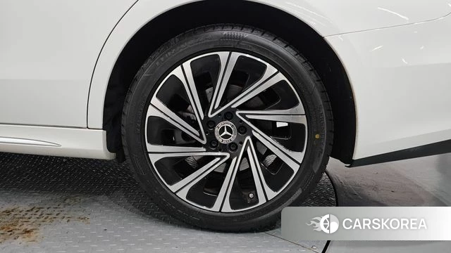 Mercedes-Benz E-Class W214 id 4623431 из Кореи 13