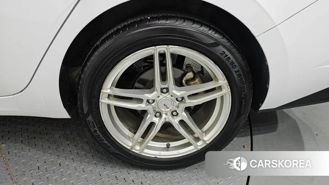 Hyundai Avante (CN7) id 4389955 из Кореи 13