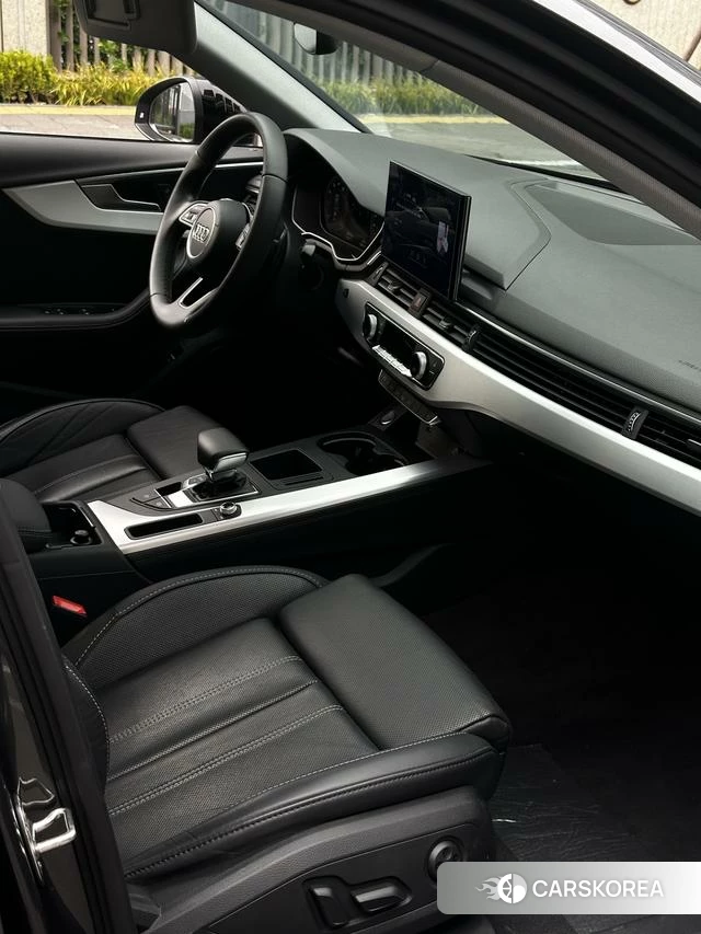 Audi A4L id 4306963 из Китая 13