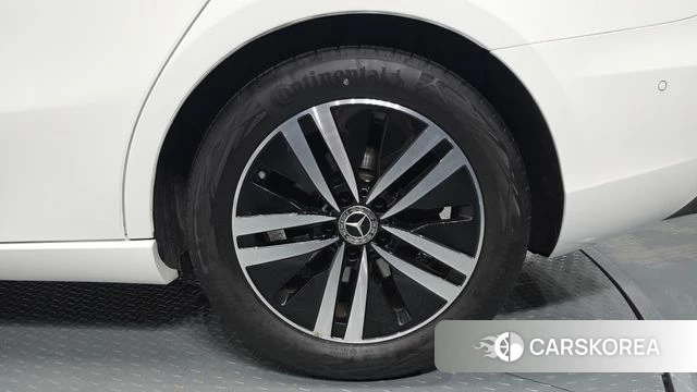 Mercedes-Benz A-Class W177 id 4764266 из Кореи 13