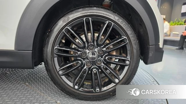 Mini Cooper id 4928642 из Кореи 13