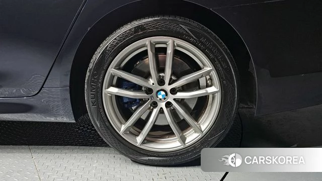 BMW 5 Series (G30) id 4435788 из Кореи 13