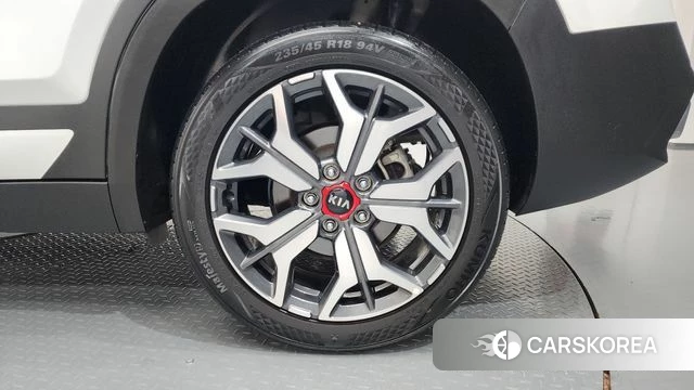 Kia Seltos id 4402233 из Кореи 13