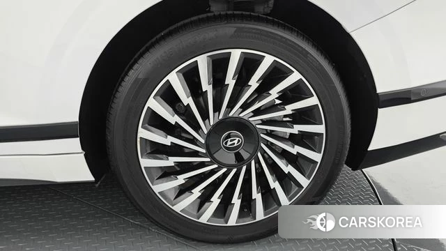 Hyundai Grandeur Hybrid (GN7) id 4381407 из Кореи 13