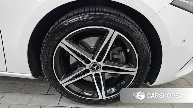 Mercedes-Benz A-Class W177 id 4519896 из Кореи 13