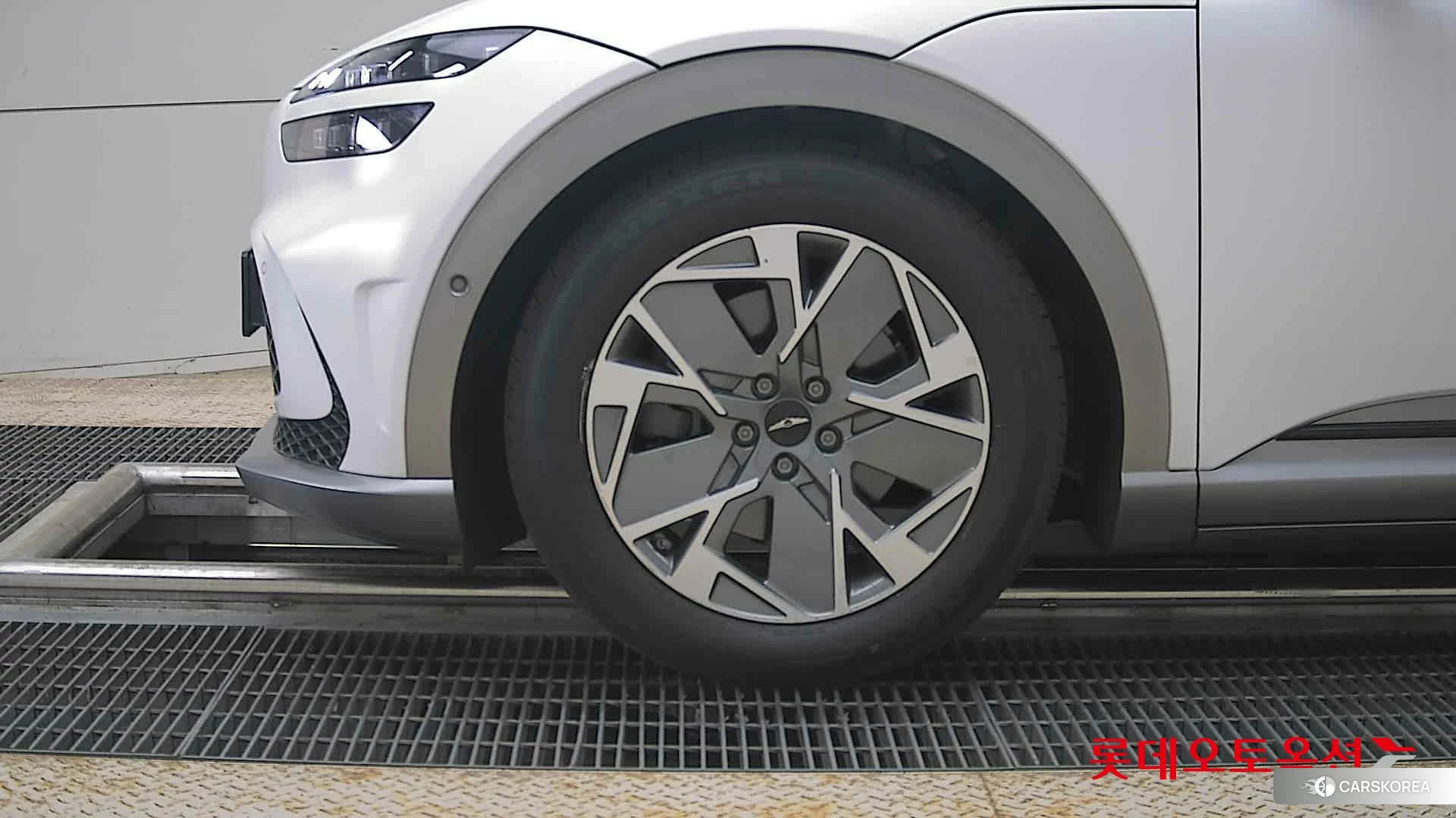 Hyundai GV60 id 4296743 из Кореи 13