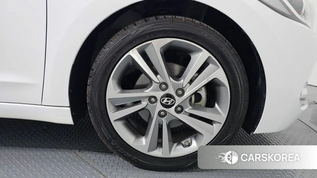 Hyundai Avante AD id 4430621 из Кореи 13