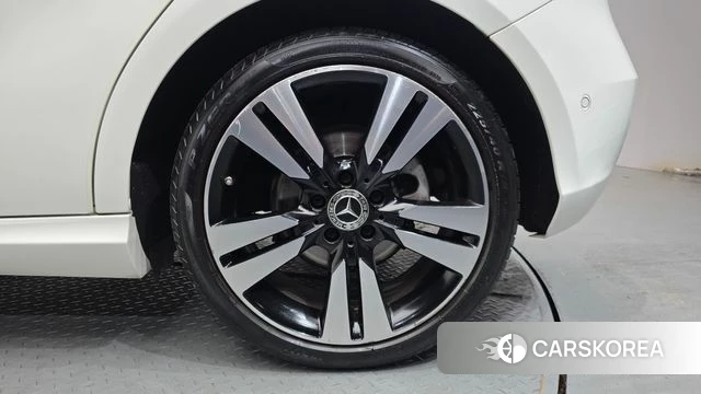 Mercedes-Benz A-Class W176 id 4722569 из Кореи 13