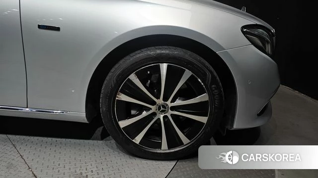 Mercedes-Benz E-Class W213 id 4632740 из Кореи 13