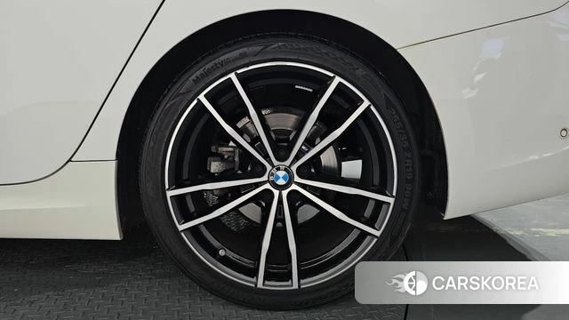BMW 3 Series (G20) id 4687610 из Кореи 13